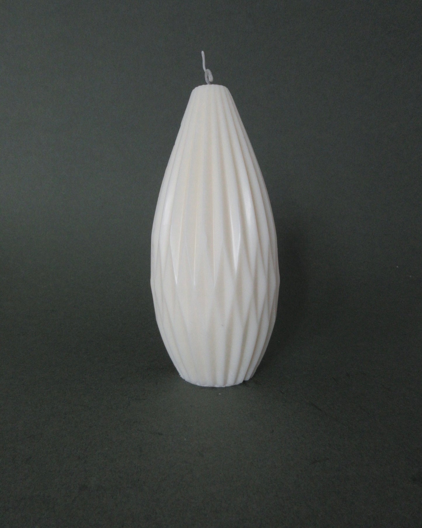 Biodegradable Geometric Diamond Design Candle