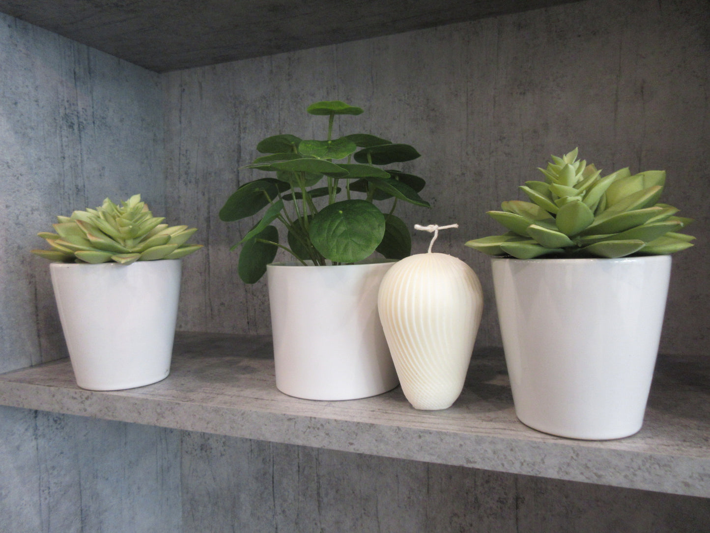 Biodegradable Geometric Bulb Design Candle