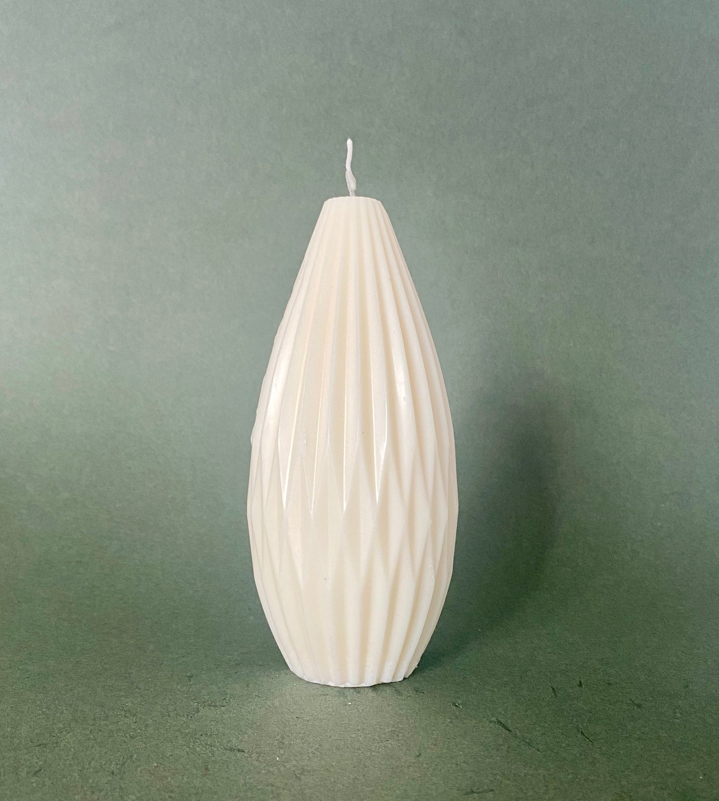 Biodegradable Geometric Diamond Design Candle